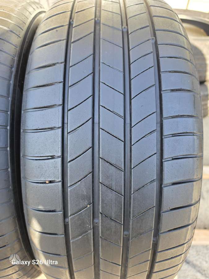Kumho ECSTA HS52, летние 235/50 R18