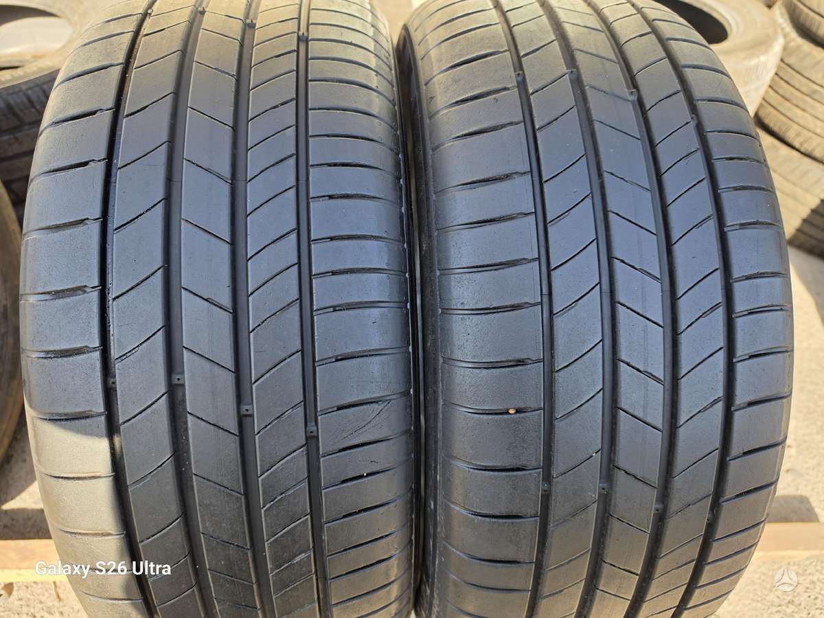 Kumho ECSTA HS52, летние 235/50 R18