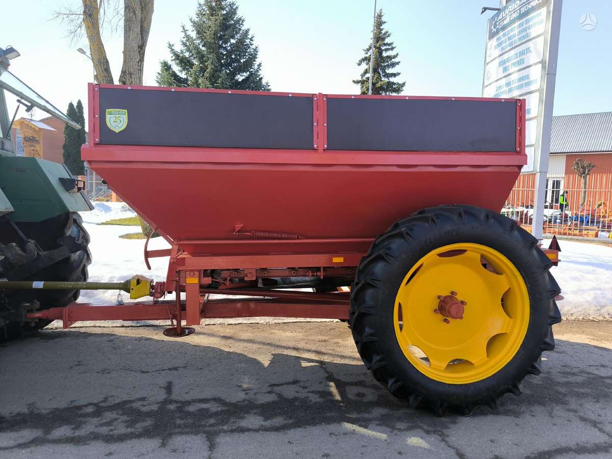 Bredal B50, разбрасыватели