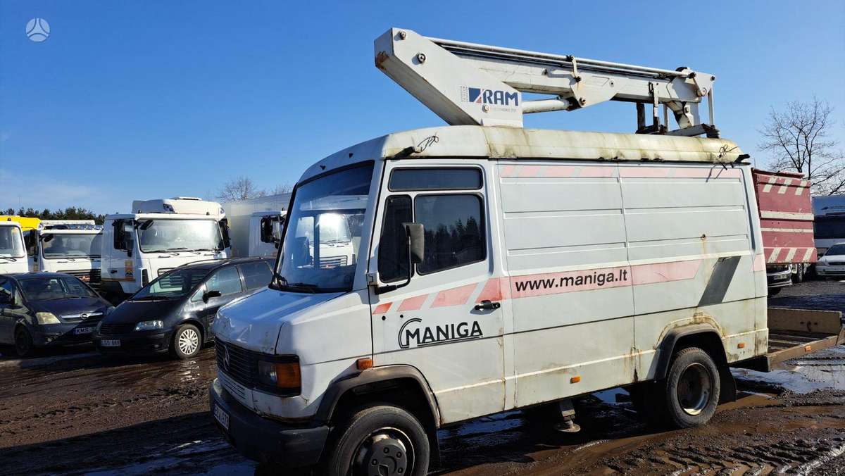 Mercedes-Benz 809, trucks