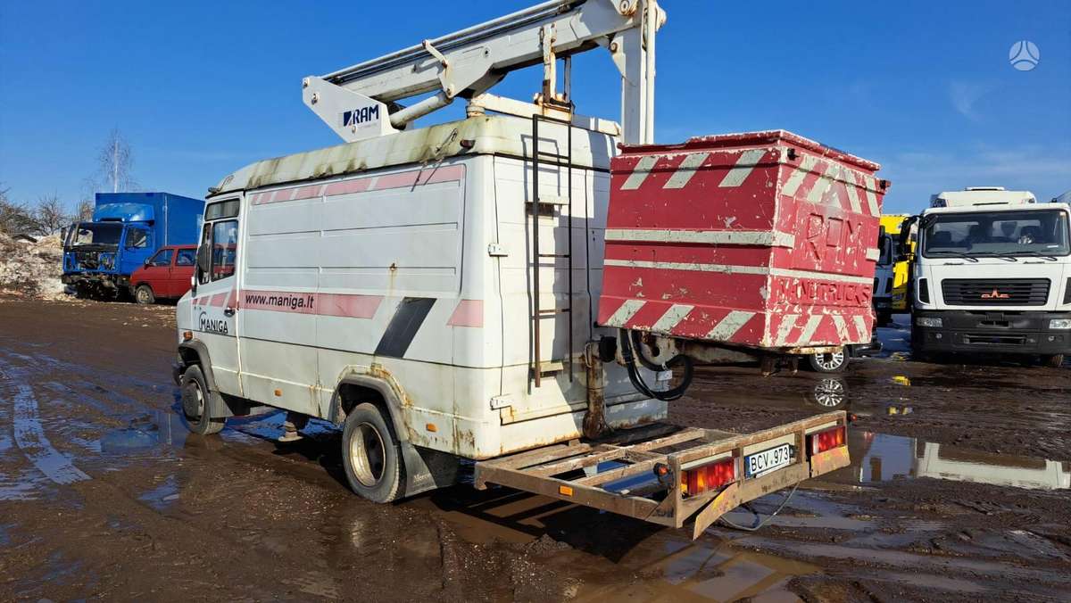 Mercedes-Benz 809, trucks