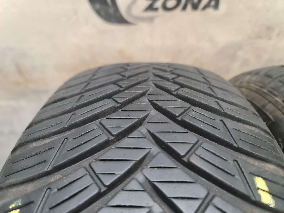 Kleber Quadraxer 2, всесезонные 195/55 R15