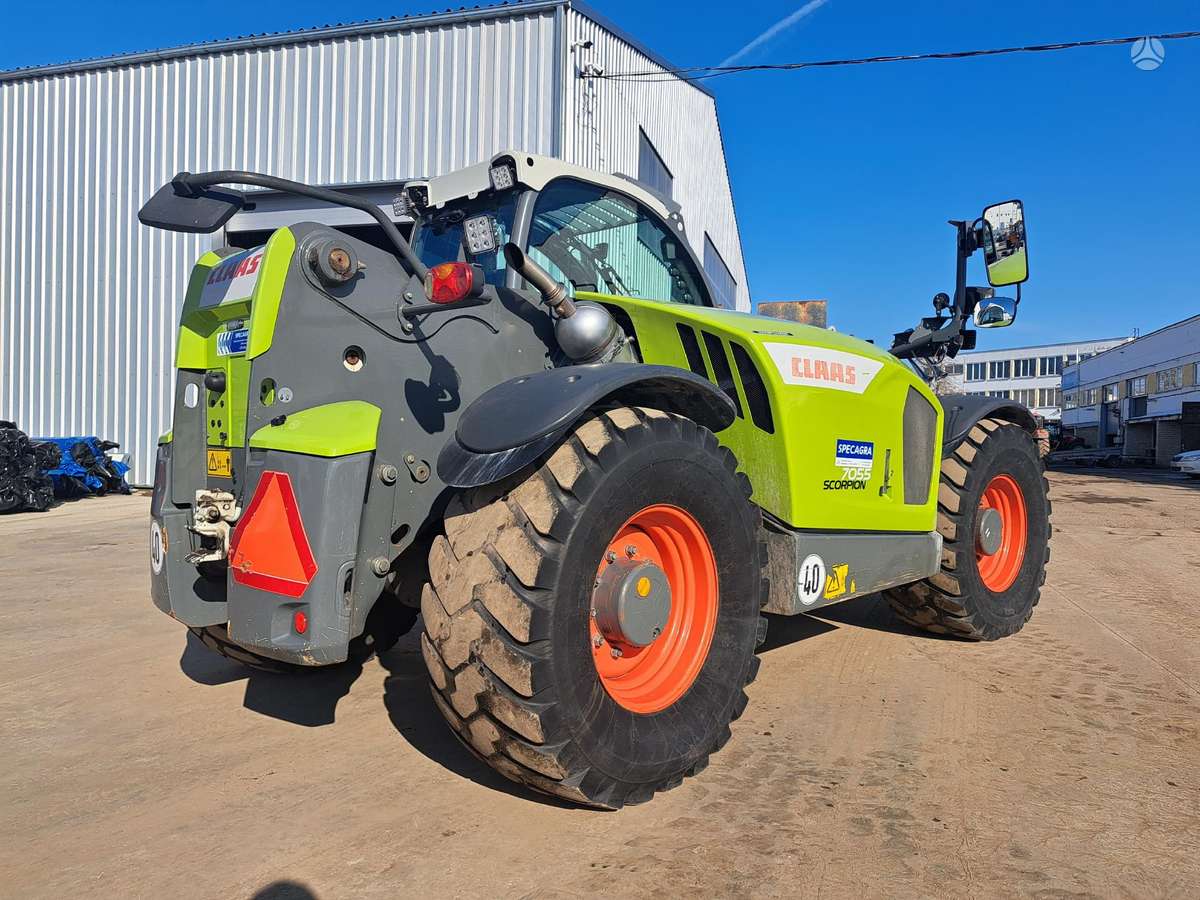 Claas Scorpion 7055, self-propelled loaders