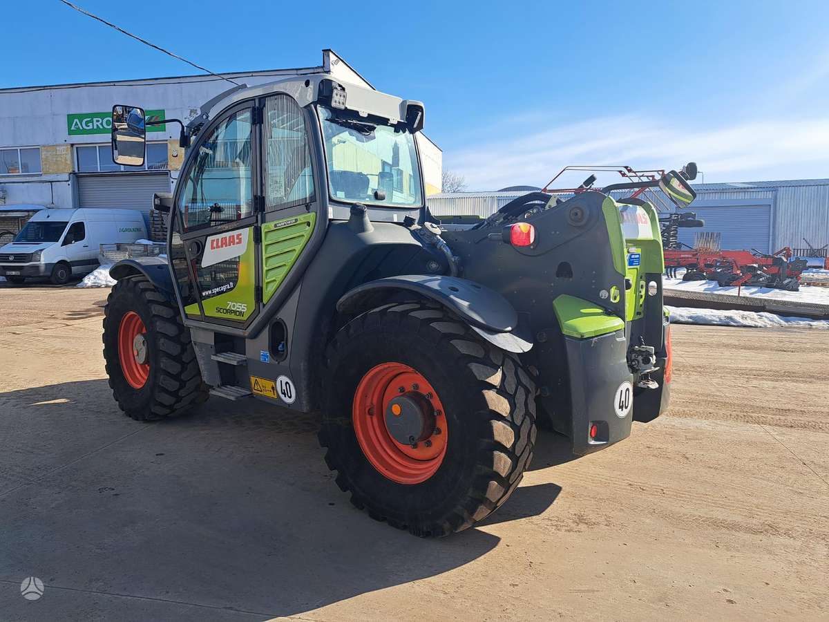 Claas Scorpion 7055, self-propelled loaders