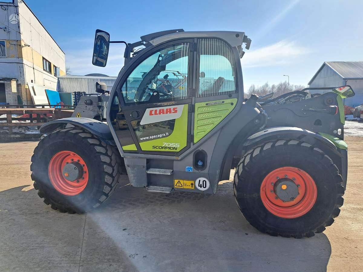 Claas Scorpion 7055, self-propelled loaders