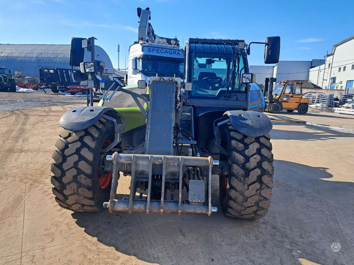 Claas Scorpion 7055, самоходные погрузчики