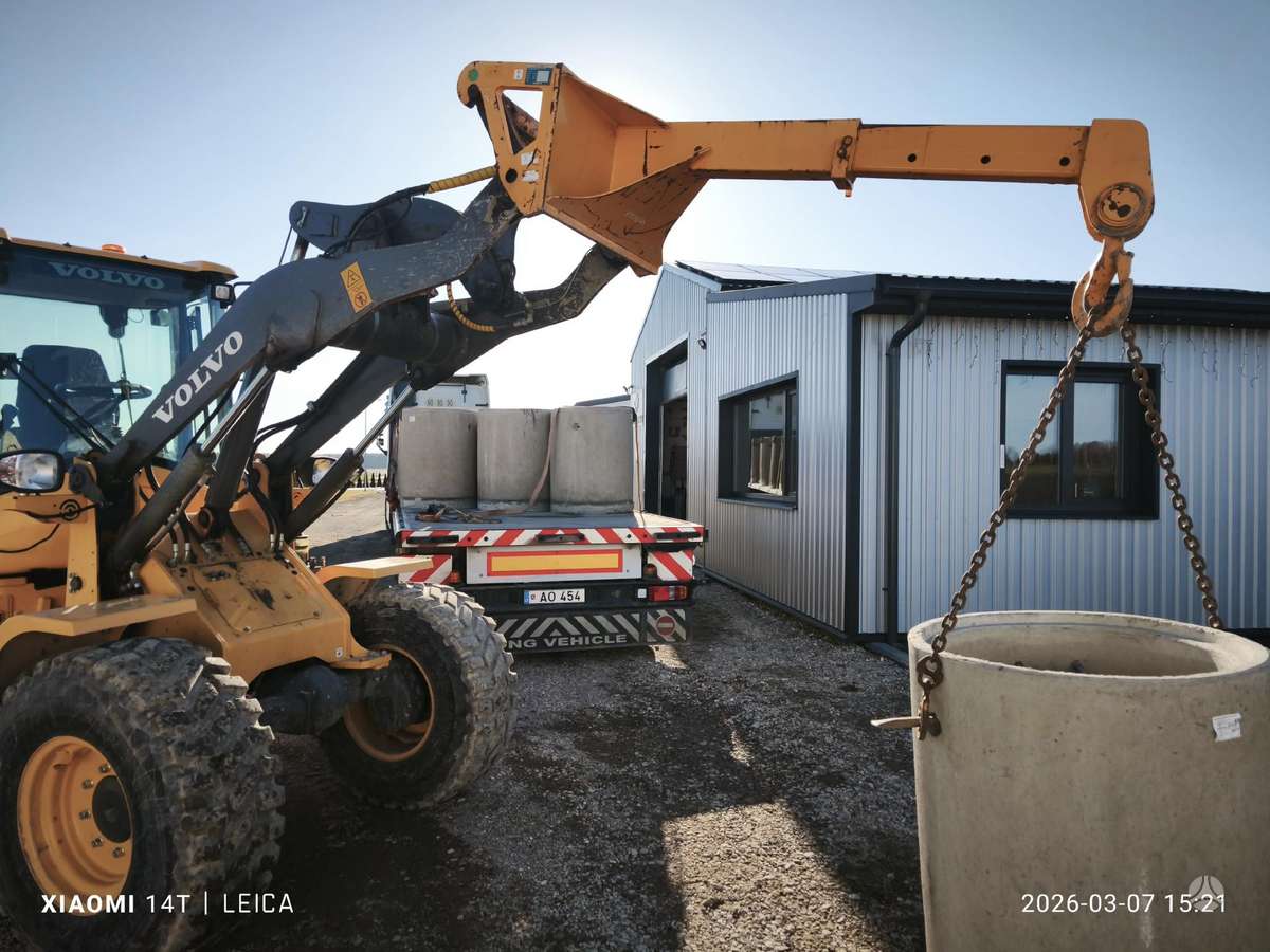 -Kita- VOLVO L30, buckets