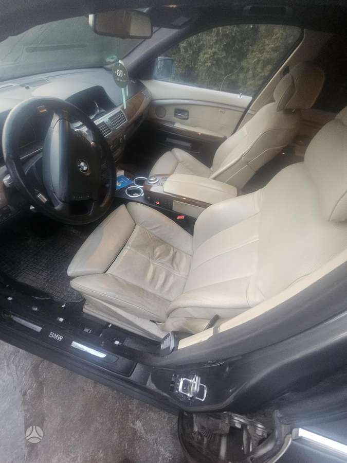BMW 7 serija