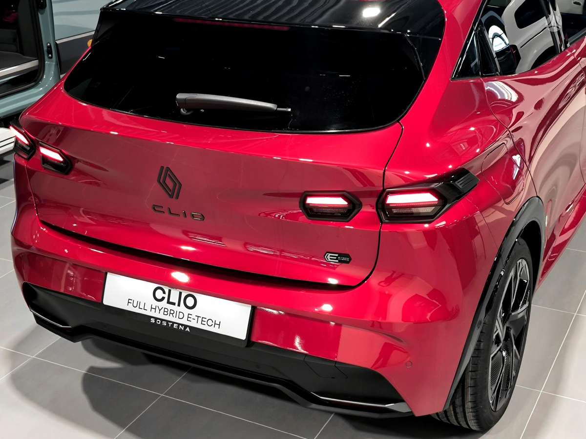 Renault Clio, 1.8 l., hatchback