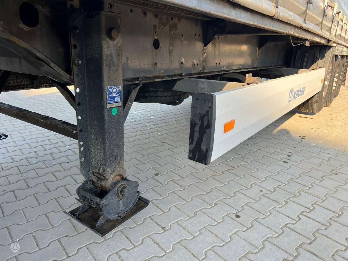 Krone SD, užuolaidinės / tentinės