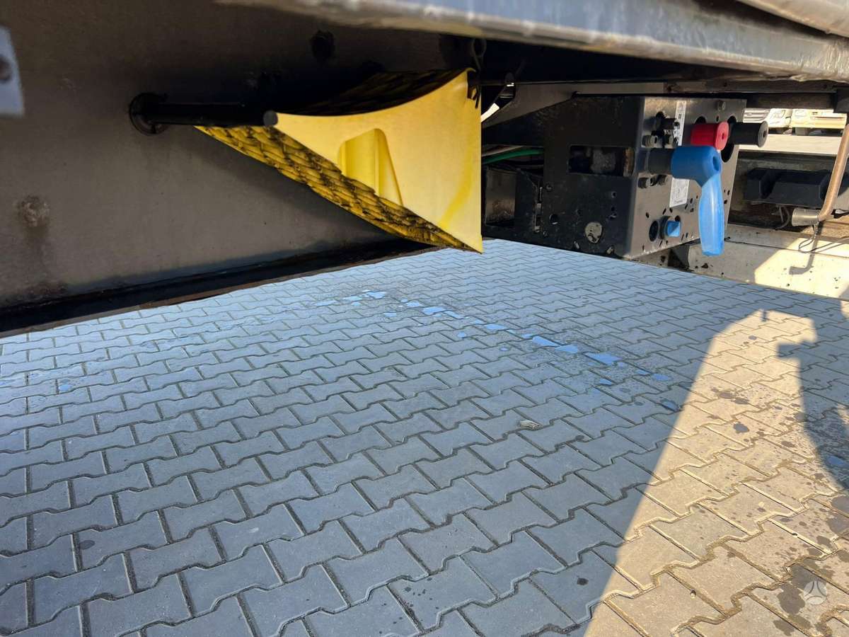 Krone SD, užuolaidinės / tentinės