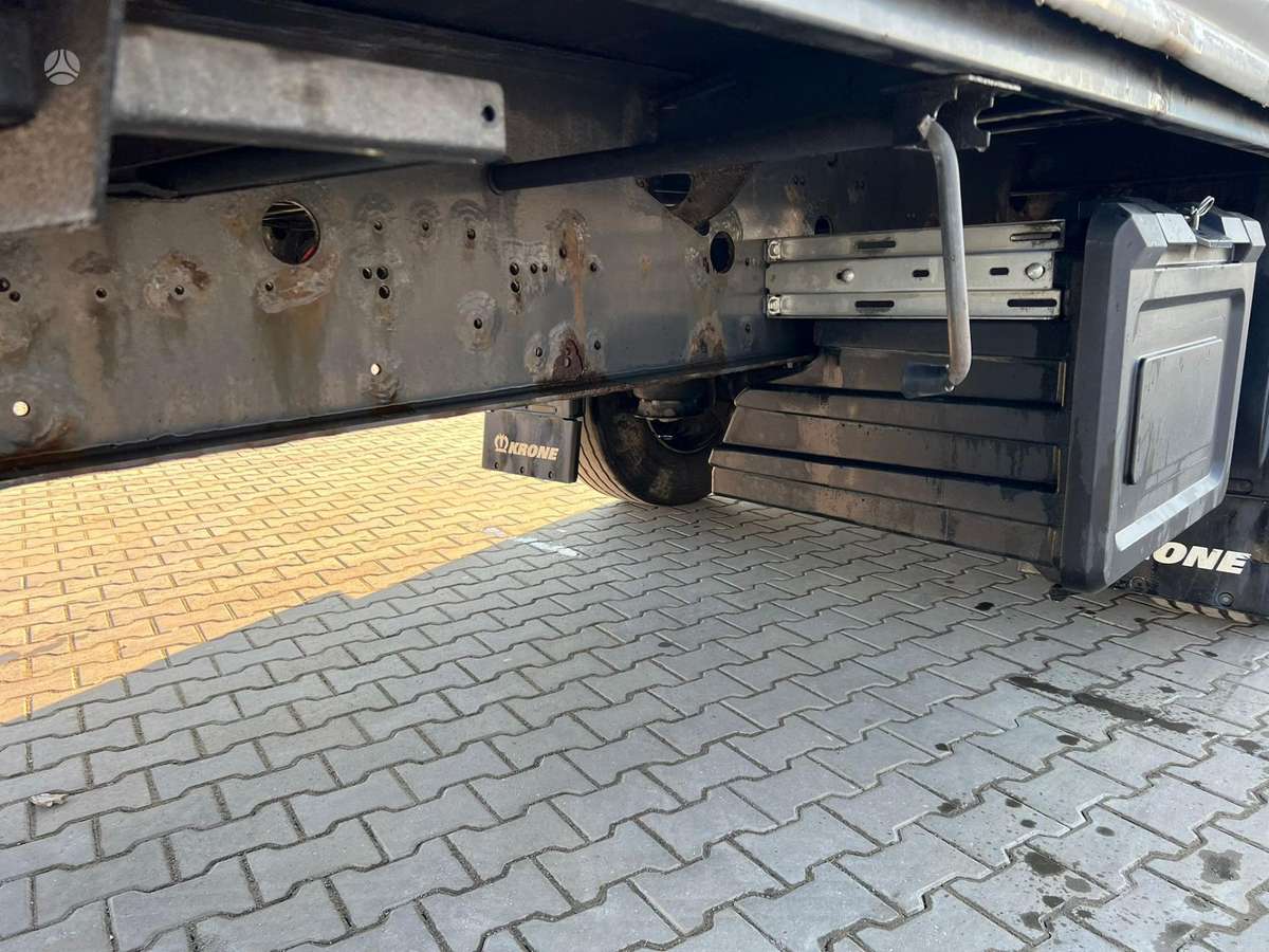 Krone SD, užuolaidinės / tentinės