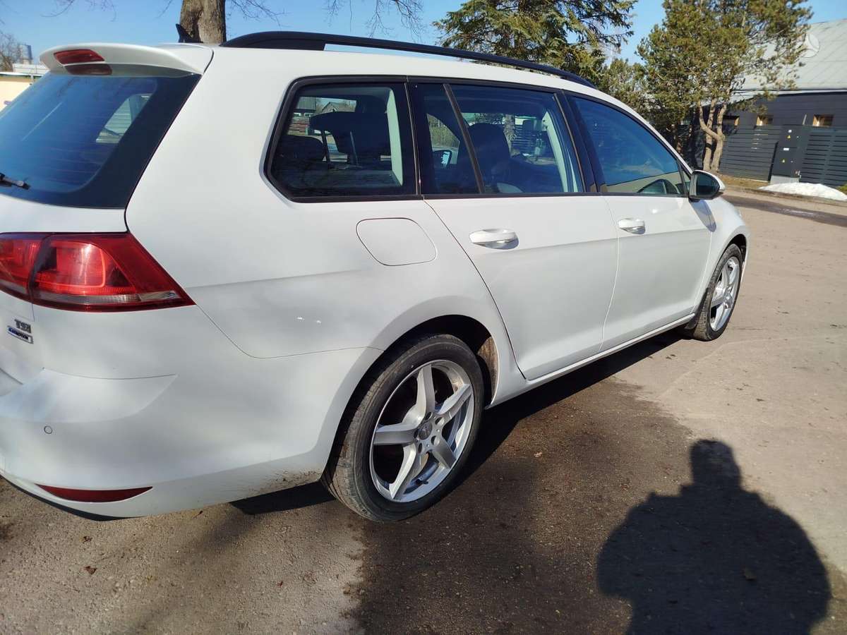 Volkswagen Golf - 4