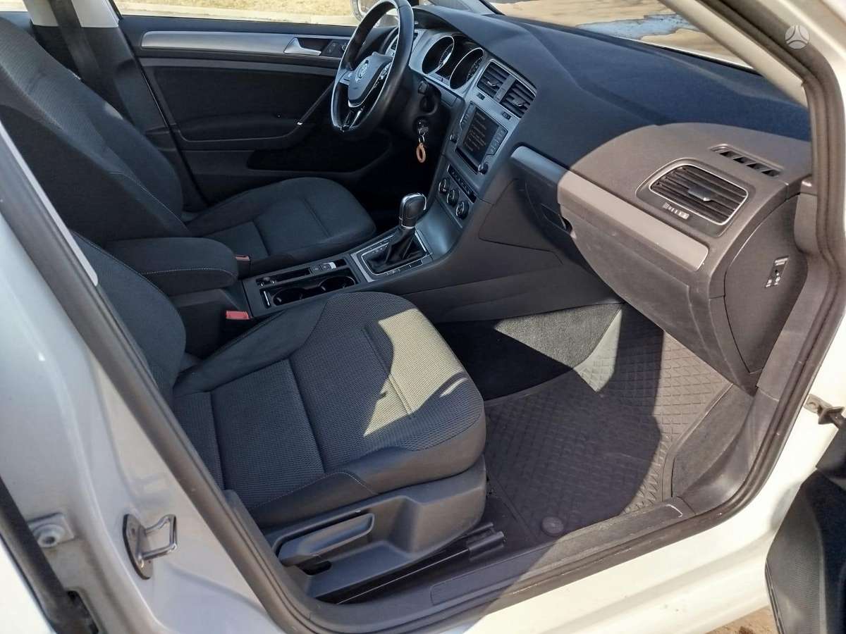 Volkswagen Golf - 7