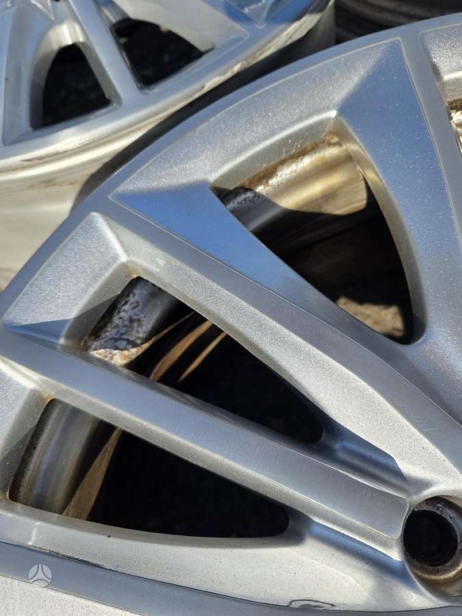 BMW F10, light alloy, R19