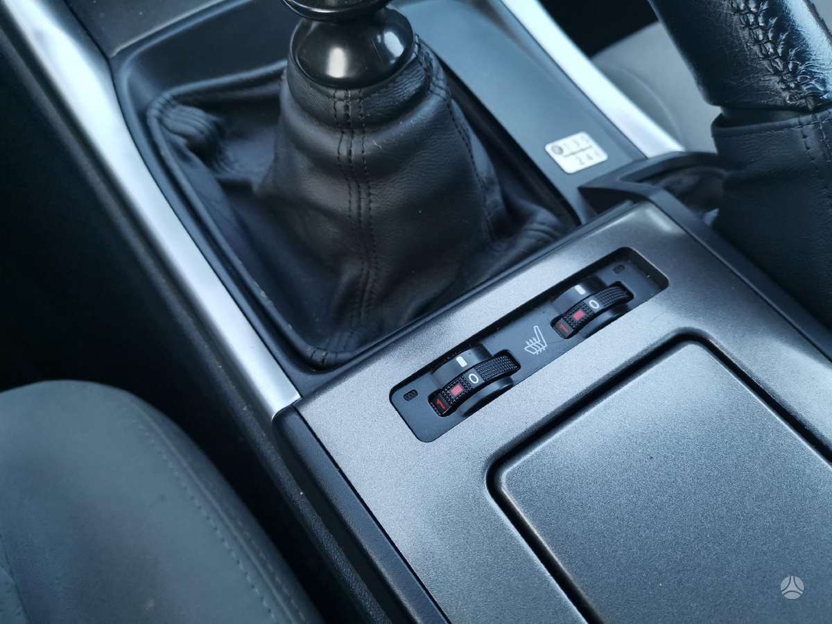 Lexus IS 220, 2.2 l., Седан