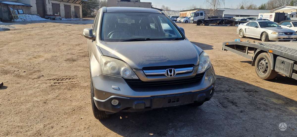 Honda CR-V dalimis