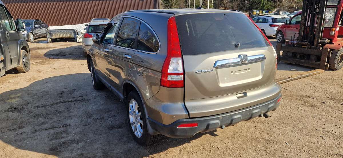 Honda CR-V dalimis