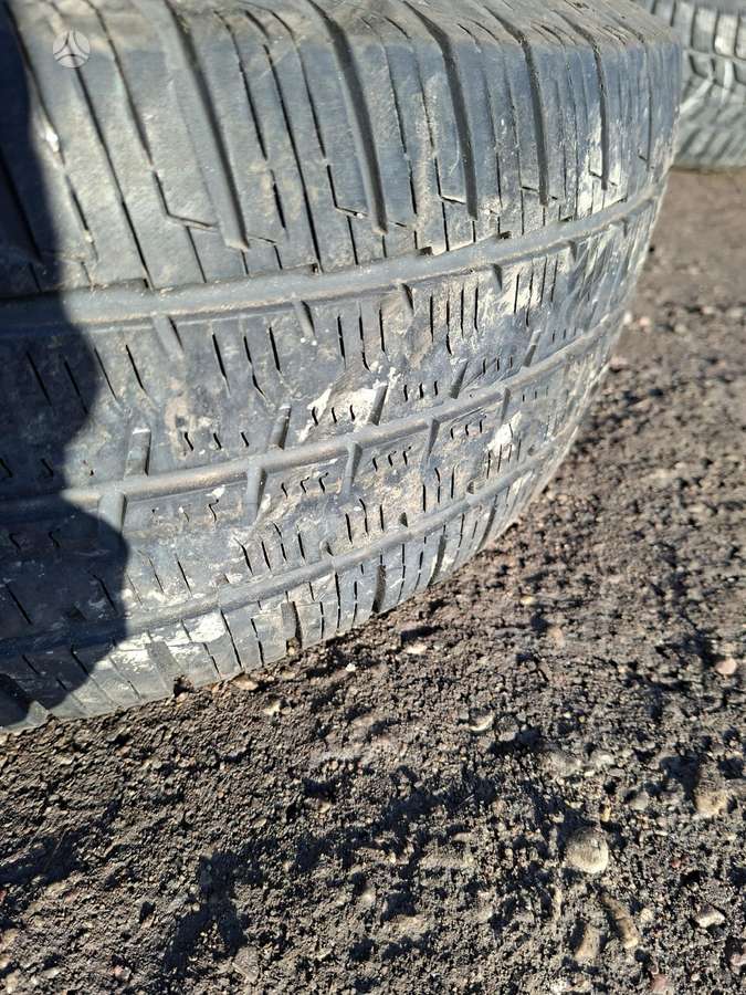 Continental, all-season 215/65 R16