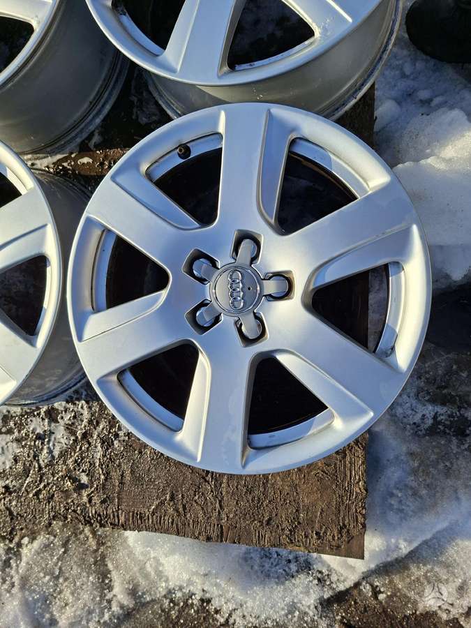 Audi, vieglmetāla, R17
