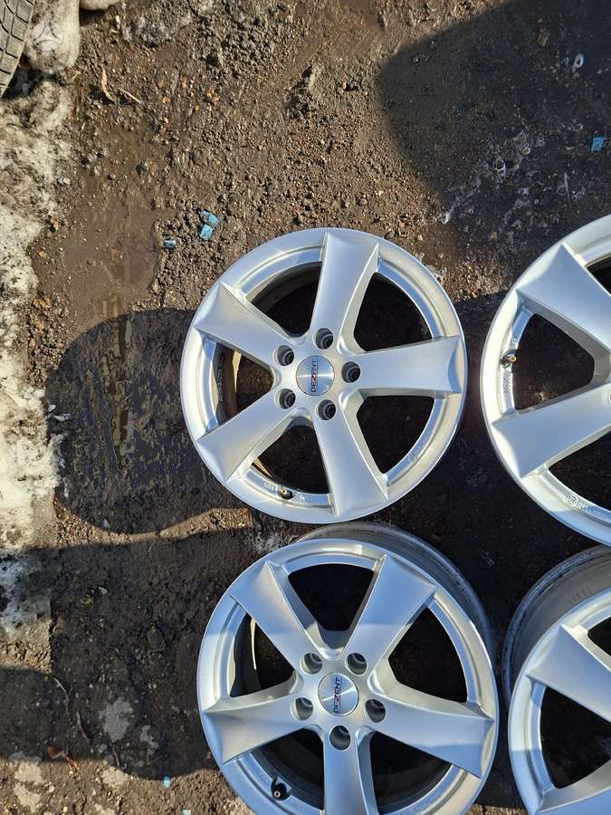 Dezent ET35, light alloy, R16