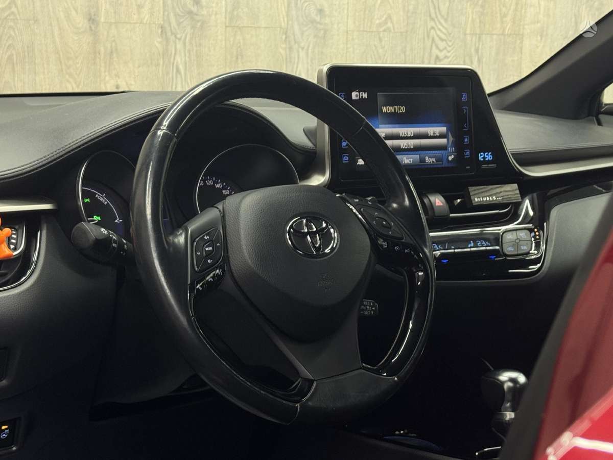 Toyota C-HR - 10