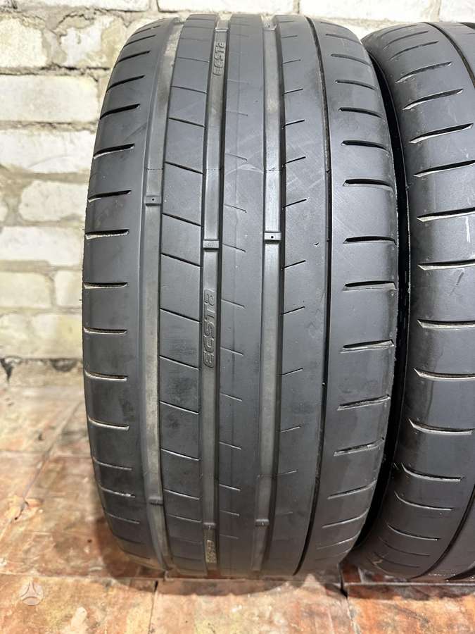 Kumho Ecsta PS91, summer 245/45 R19