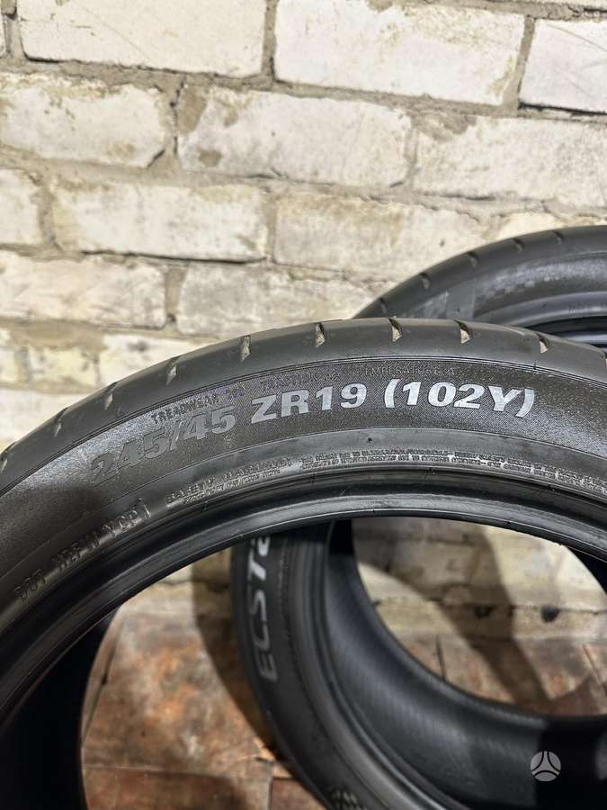 Kumho Ecsta PS91, summer 245/45 R19