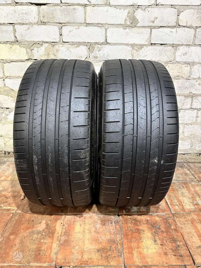 Pirelli P Zero PZ4, летние 275/35 R20