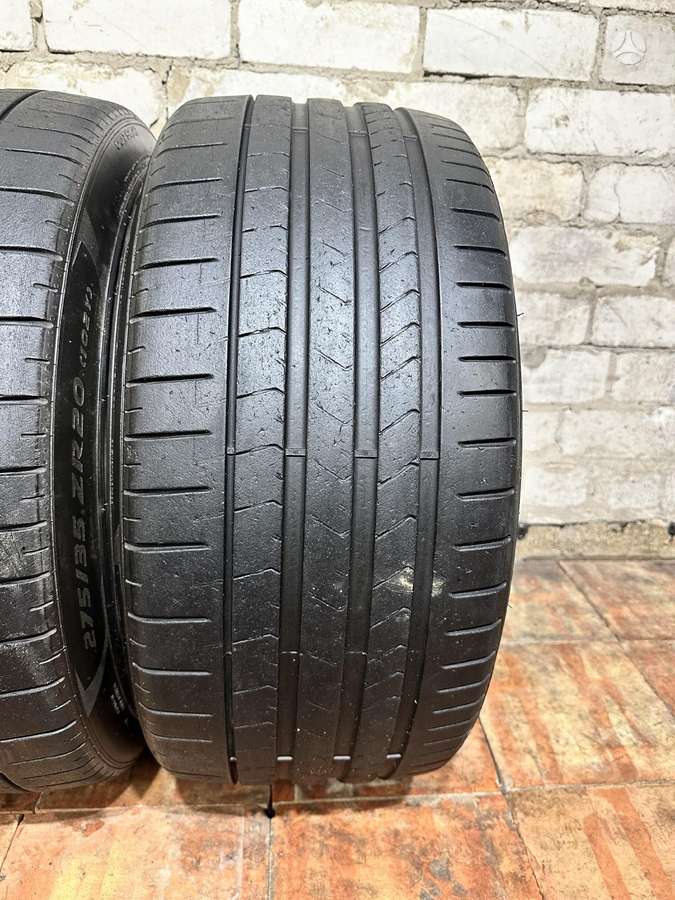 Pirelli P Zero PZ4, summer 275/35 R20