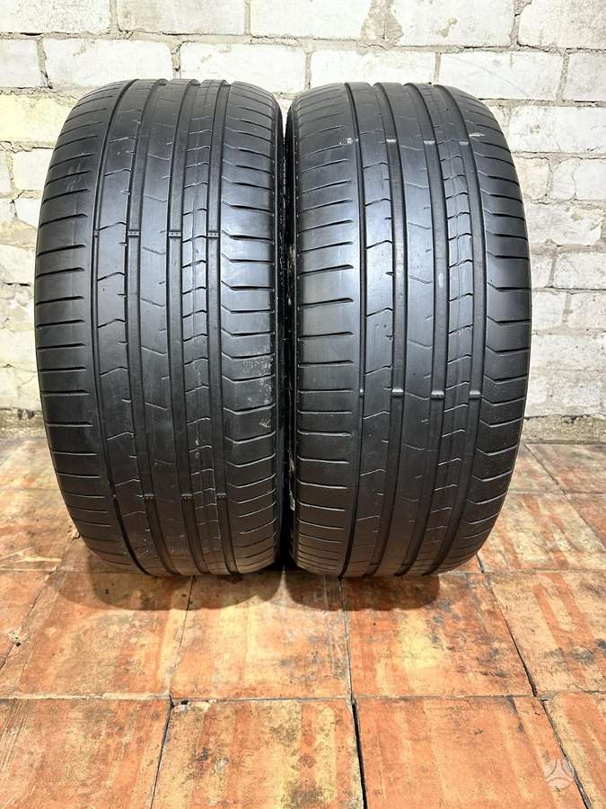 Pirelli P Zero PZ4, summer 275/40 R22