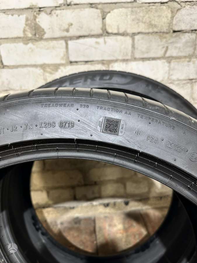 Pirelli P Zero PZ4, vasarinės 275/40 R22