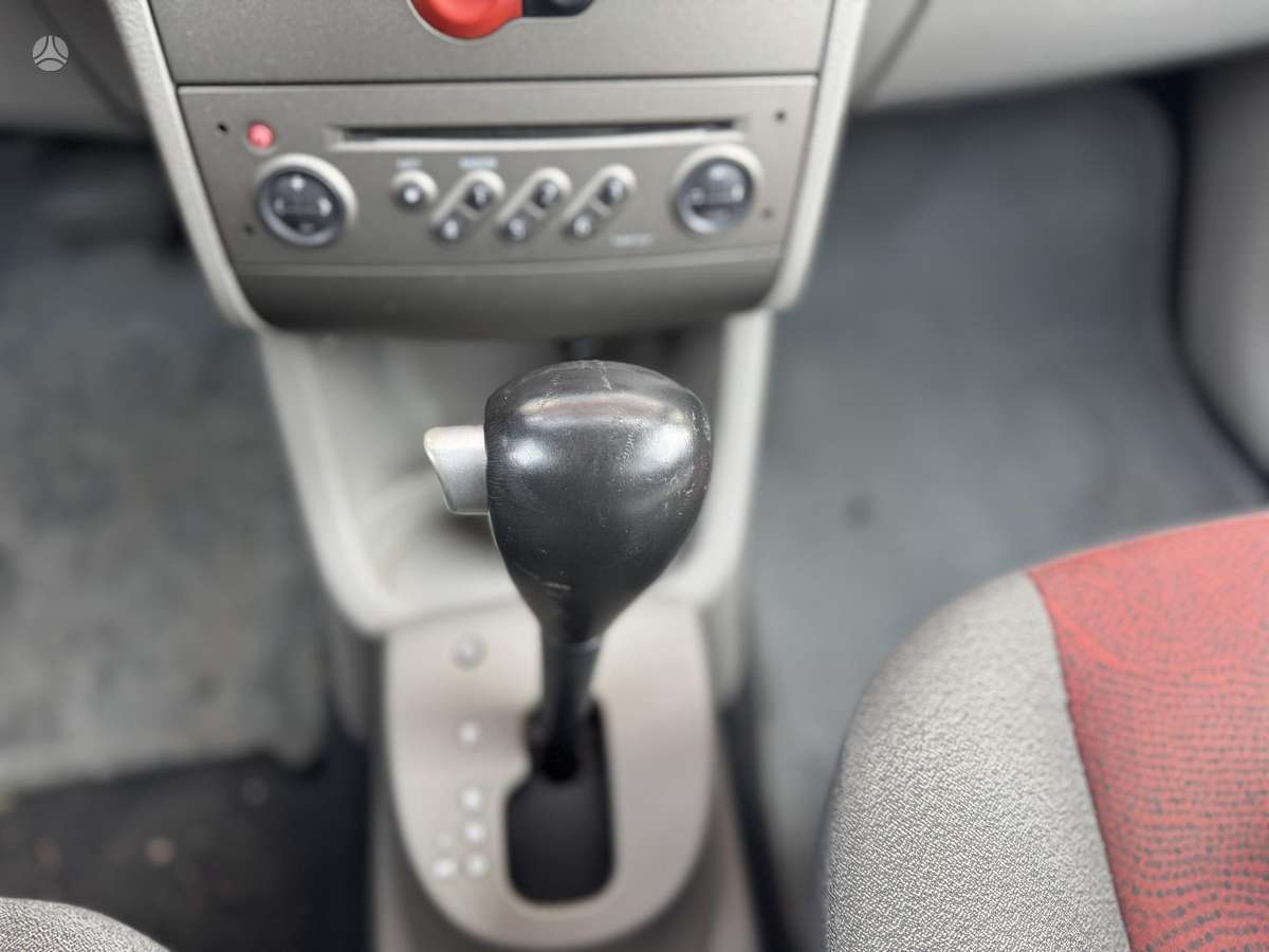 Renault Modus, 1.6 l., Хэтчбек