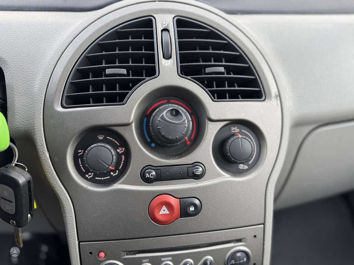 Renault Modus, 1.6 l., Хэтчбек