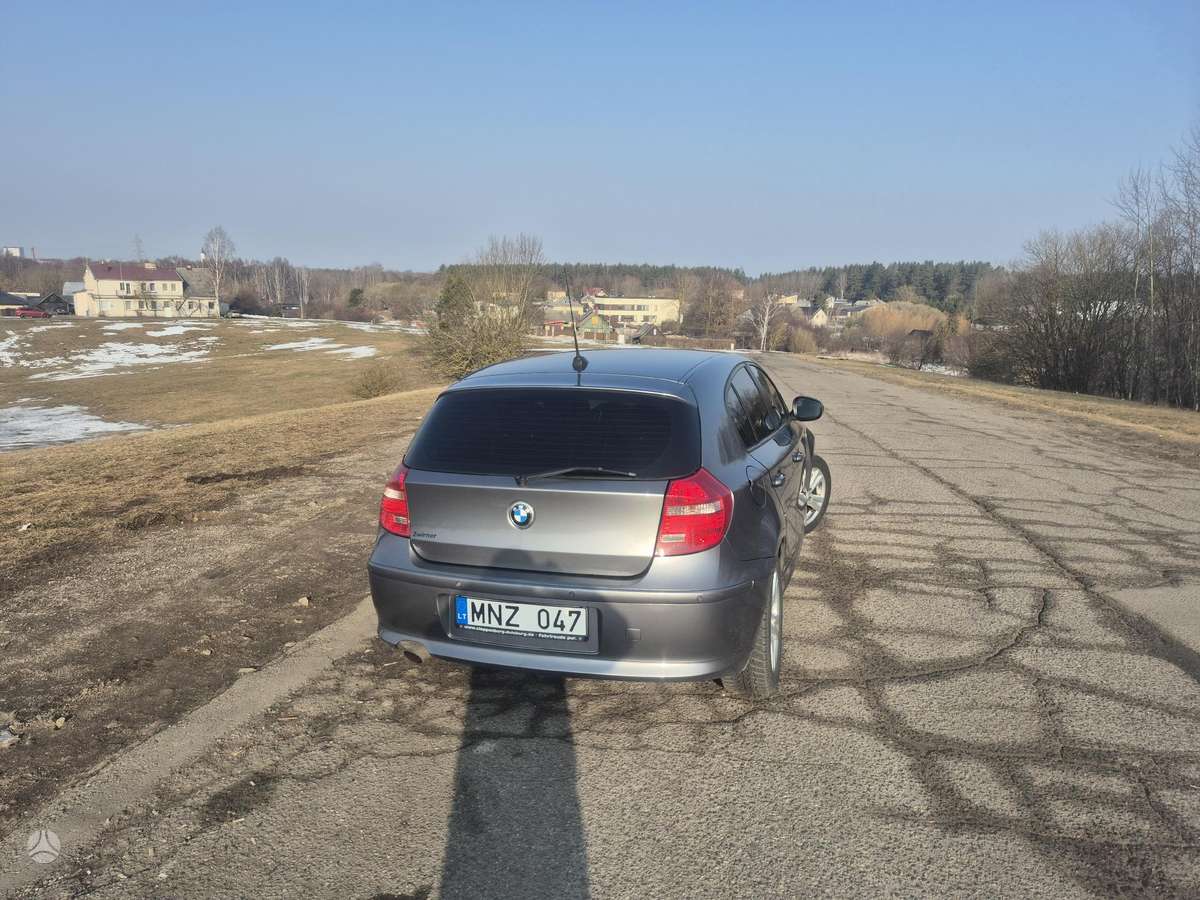 BMW 120, 2.0 l., hatchback