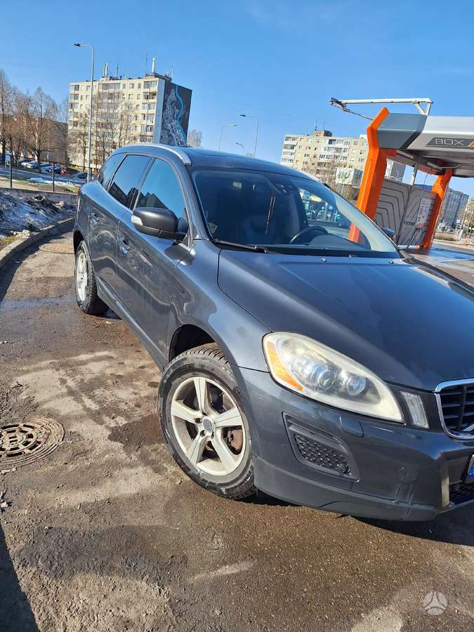 Volvo XC60 - 2
