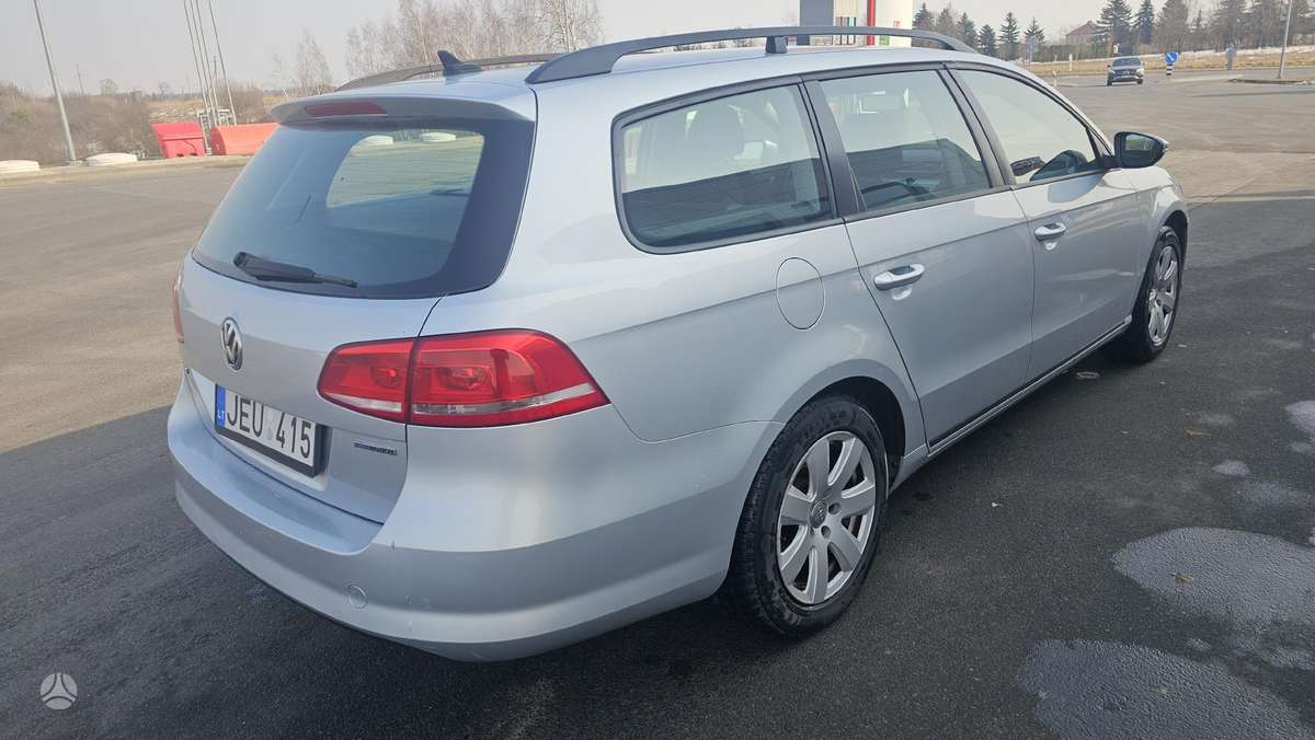Volkswagen Passat - 5