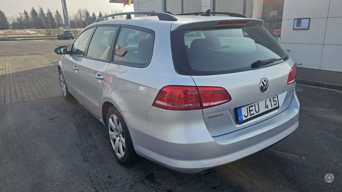 Volkswagen Passat - 7