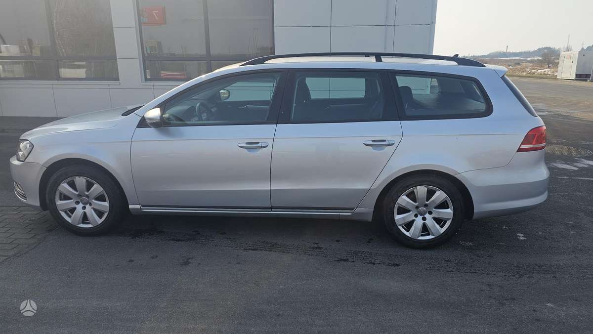 Volkswagen Passat - 8