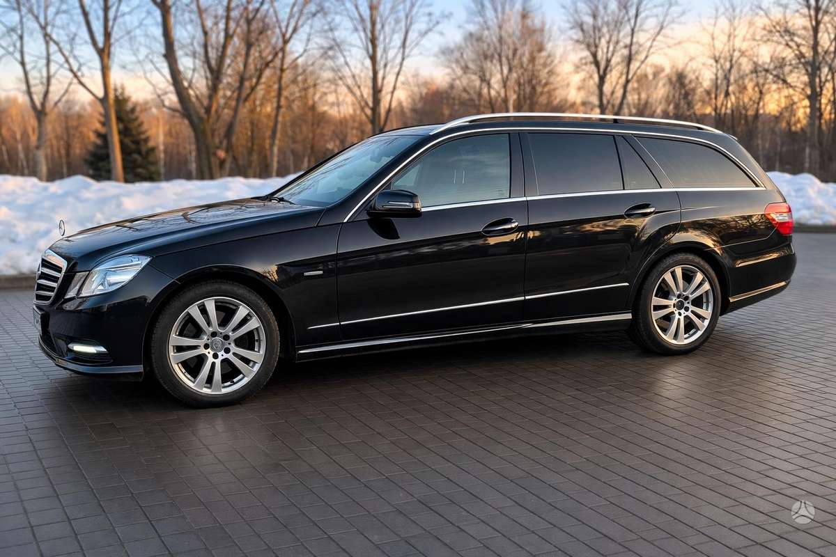 Mercedes-Benz E300, Универсал
