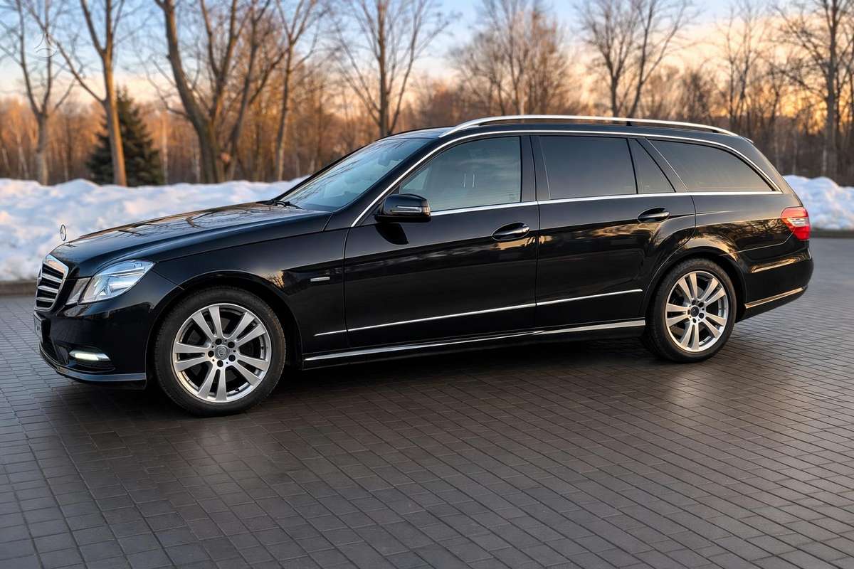 Mercedes-Benz E300, wagon