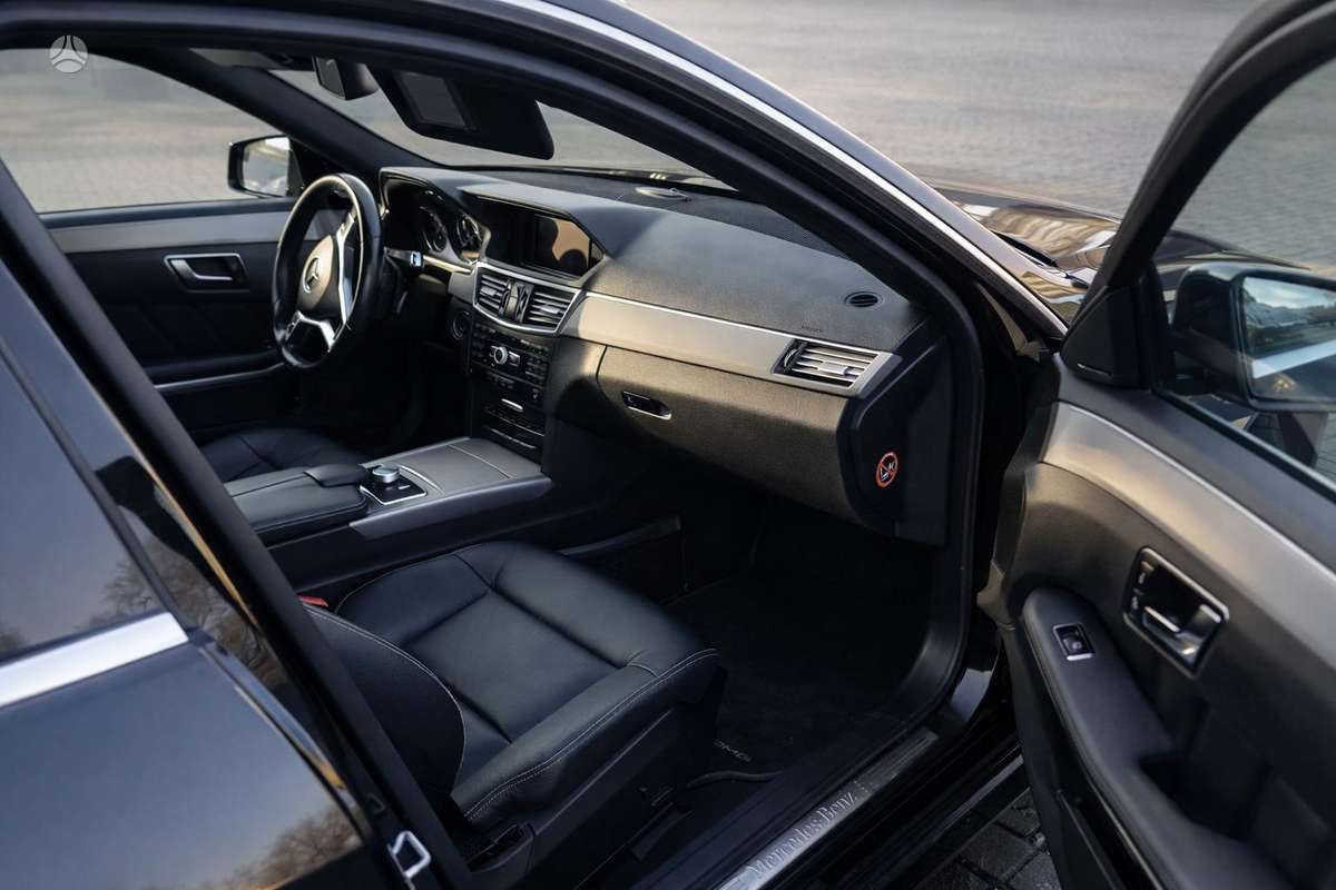 Mercedes-Benz E300, wagon
