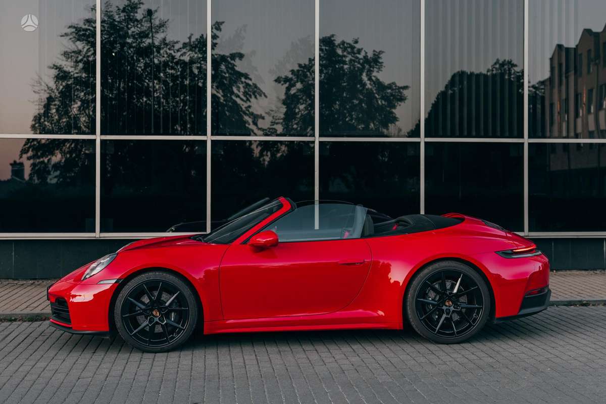 Porsche 911 - 4