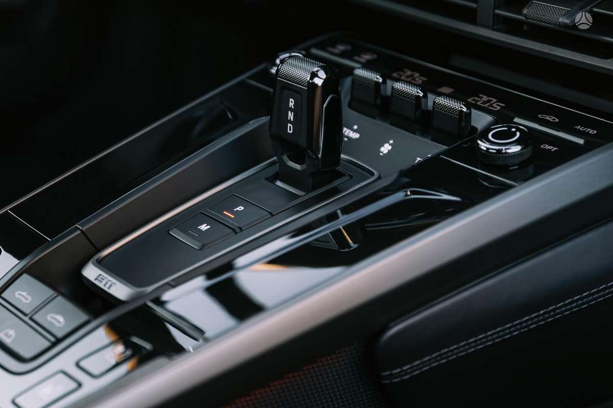 Porsche 911 - 9