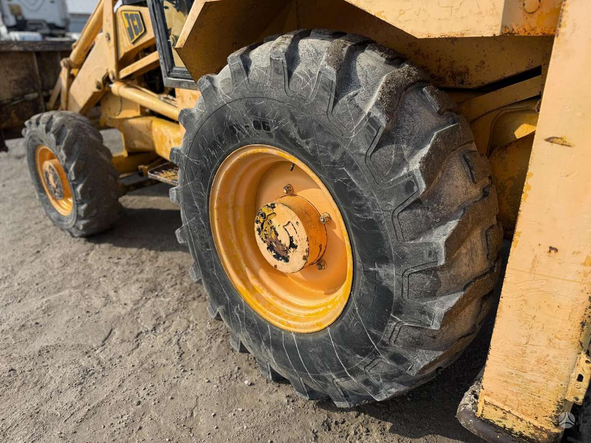 JCB 3 CX, excavator loader