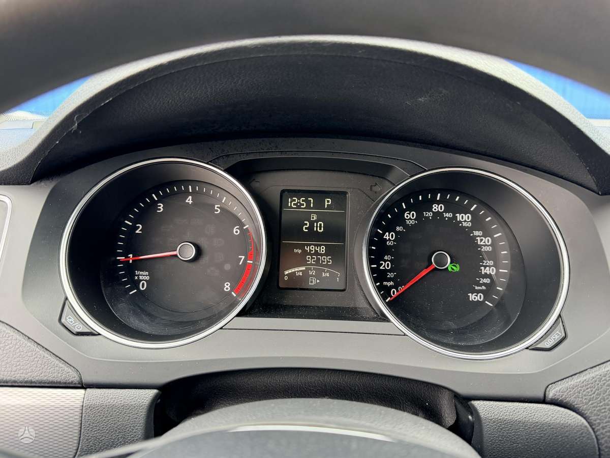 Volkswagen Jetta - 10