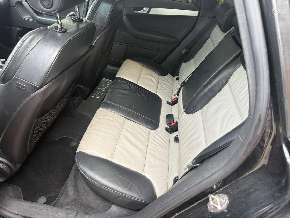 Audi A3 dalimis. Dalimis