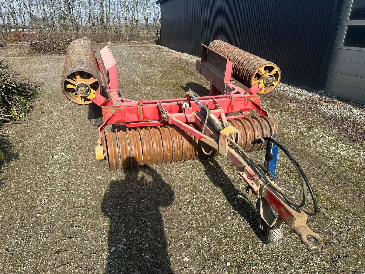 Vaderstad Roller, dirvos tankinimo, lyginimo volai