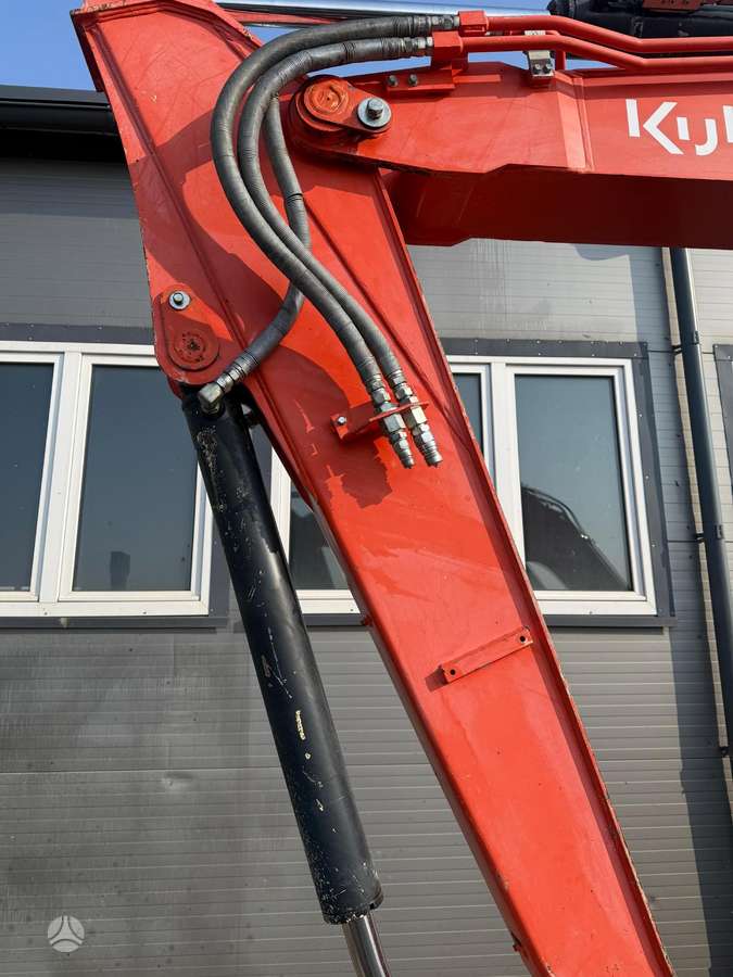 Kubota KX080, ekskavatoriai
