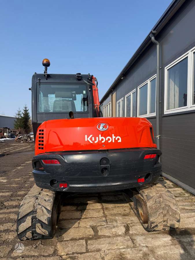 Kubota KX080, excavator
